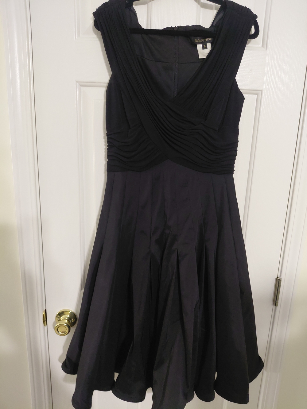 Tadashi Shoji Black Sleeveless Draped Bodice Midi Dress